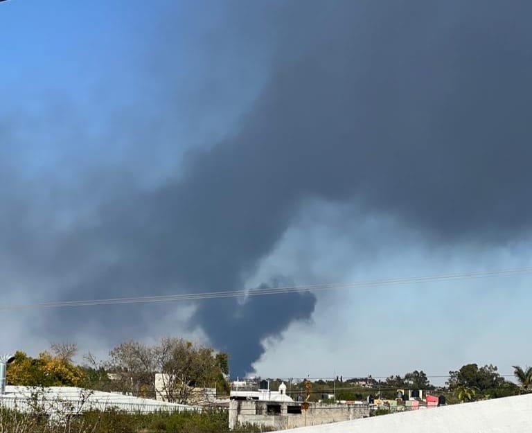 Gobierno de Morelia monitorea calidad del aire por incendio en Tarímbaro Gobierno de Morelia monitorea calidad del aire por incendio en Tarímbaro