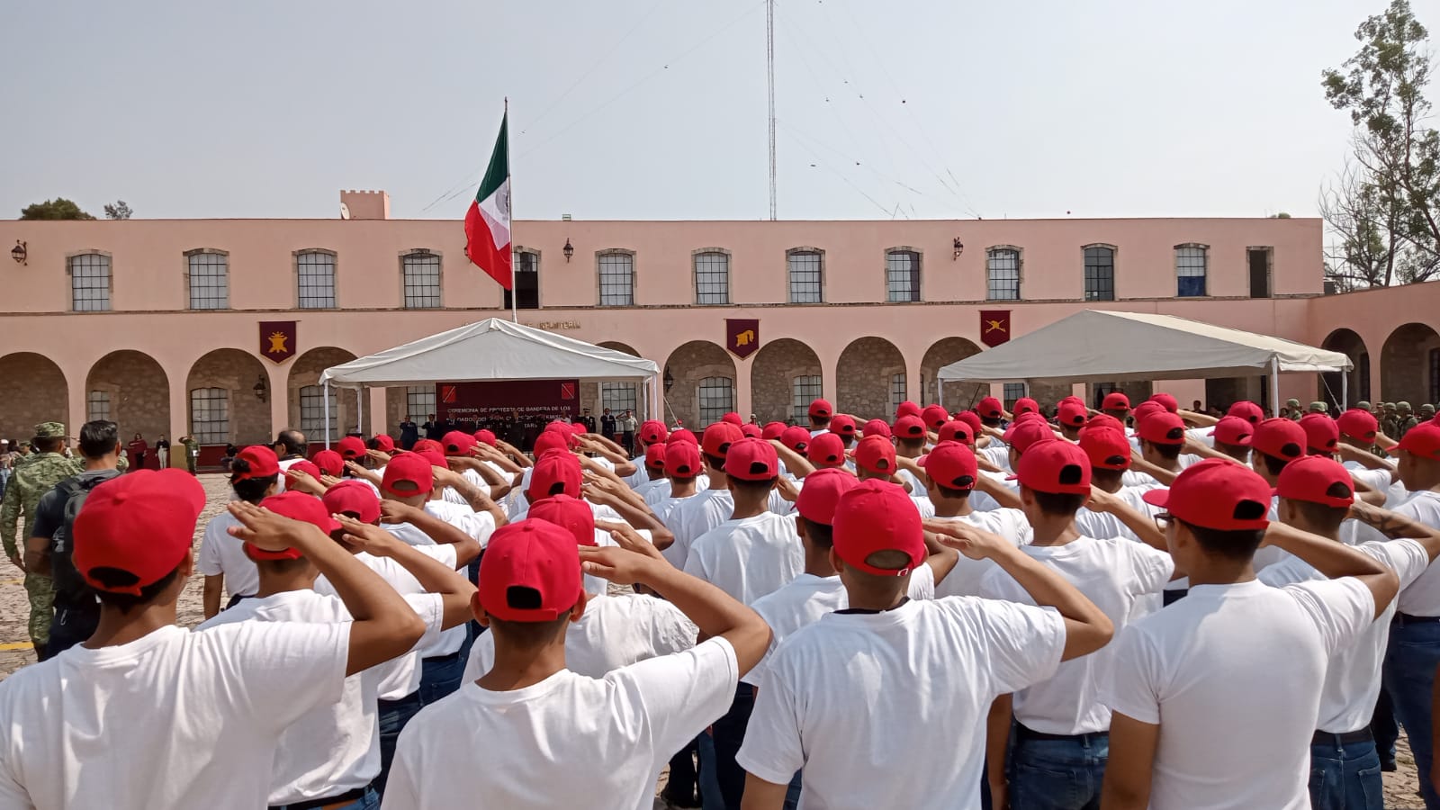 Ceremonia de Protesta de Bandera de los Soldados del Servicio Militar Nacional Clase 2004