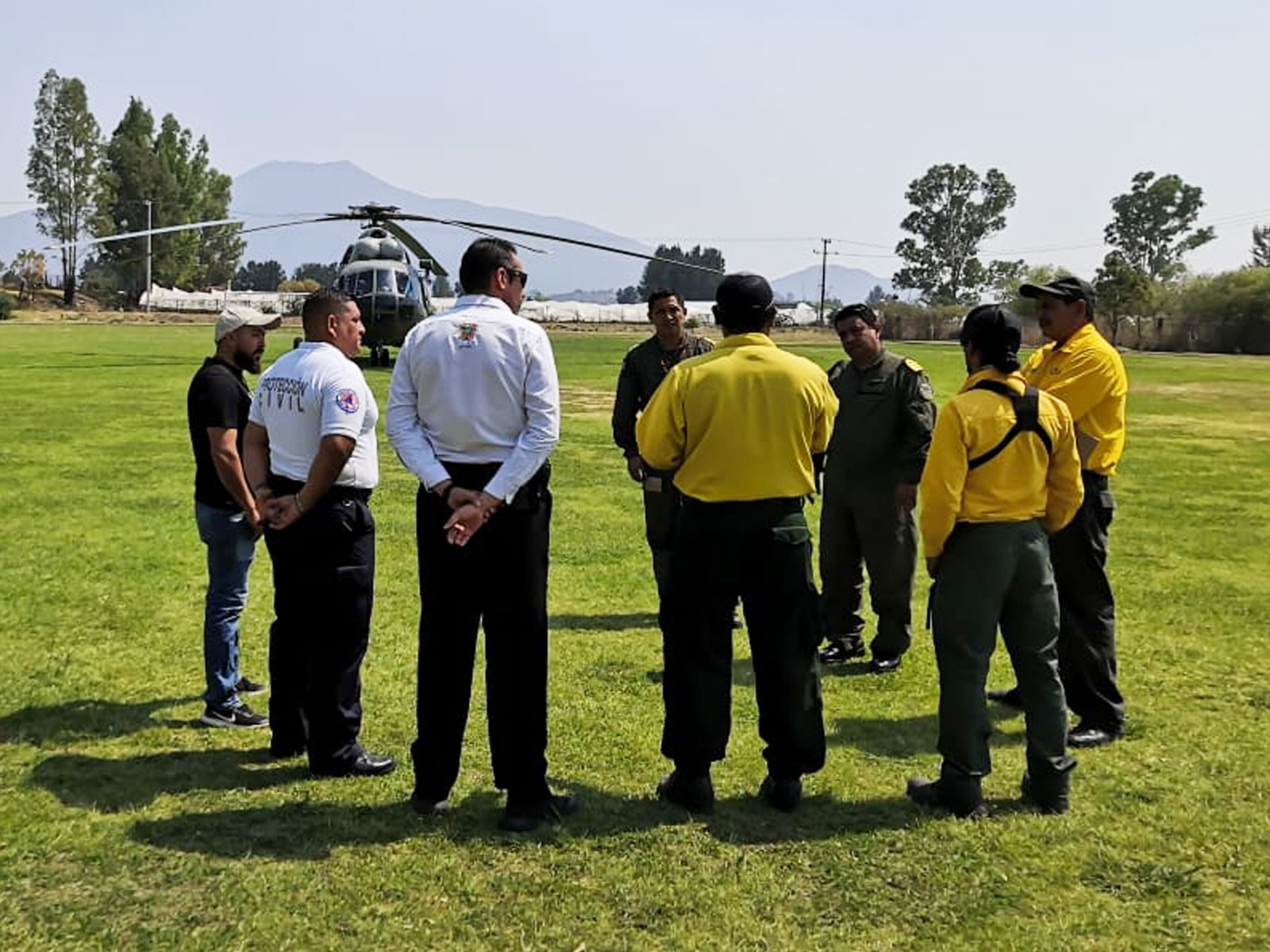 Envía Marina helicóptero para combatir incendio en cerro de La Beata: Cofom