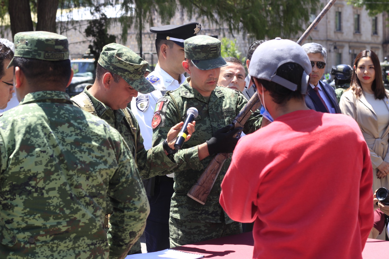 Canje de armas de fuego en Tarímbaro