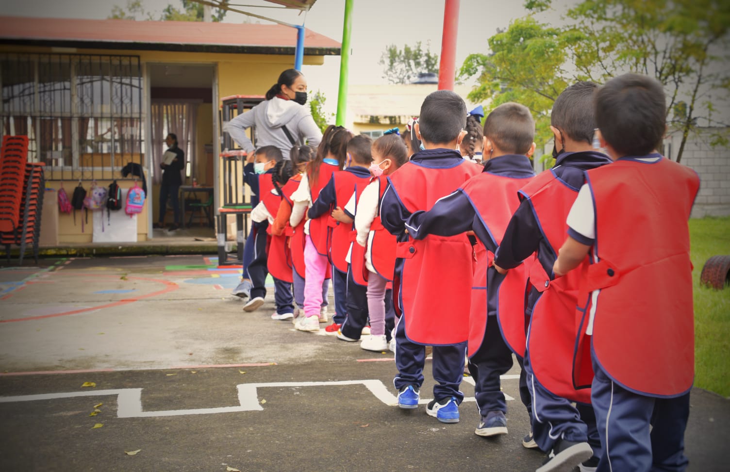 Ciclo escolar sin interrupciones en más de 12 mil escuelas de Michoacán: SEE Ciclo escolar sin interrupciones en más de 12 mil escuelas de Michoacán: SEE