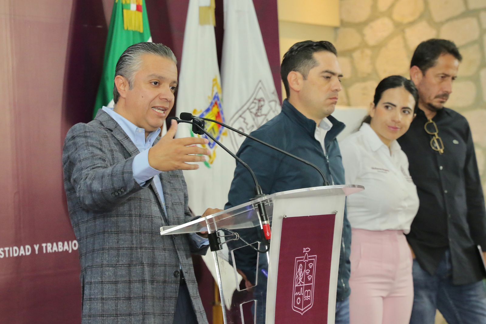 Inversión histórica de mil 382 mdp para obras municipales y regionales: Luis Navarro
