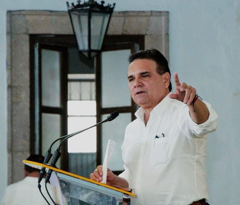 Convoca Silvano Aureoles a la familia perredista a avanzar en unidad