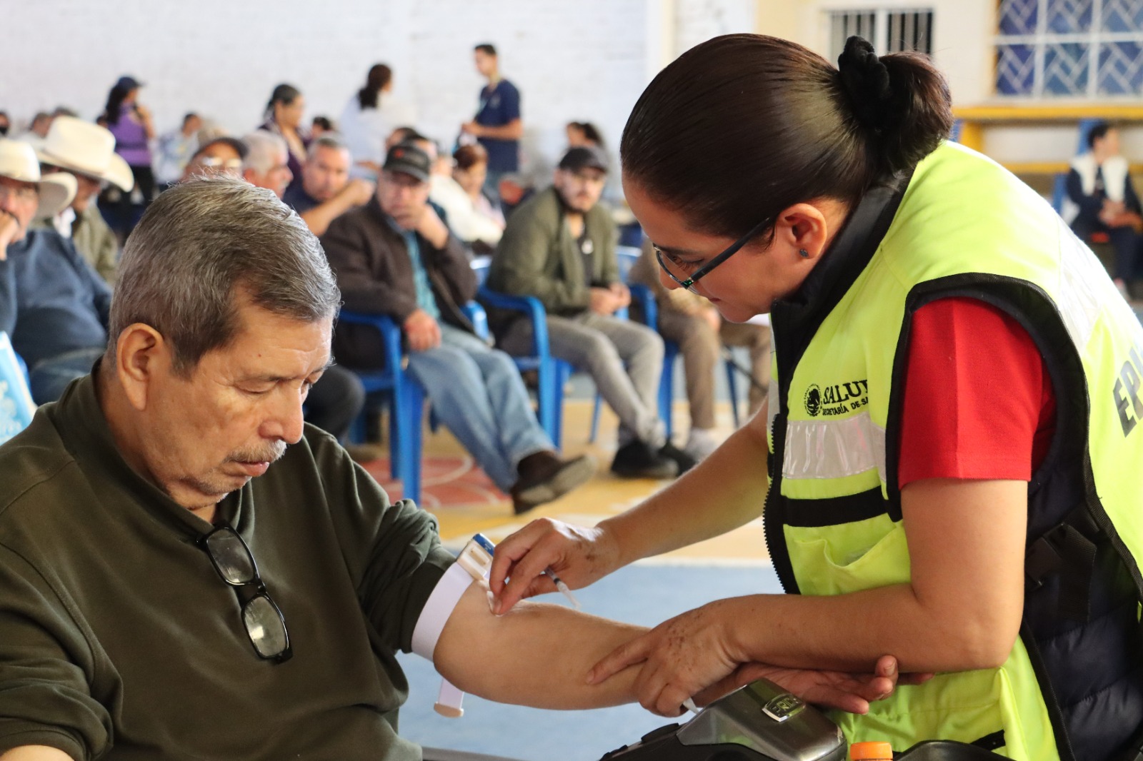 Pruebas rápidas a hombres para detectar enfermedades 