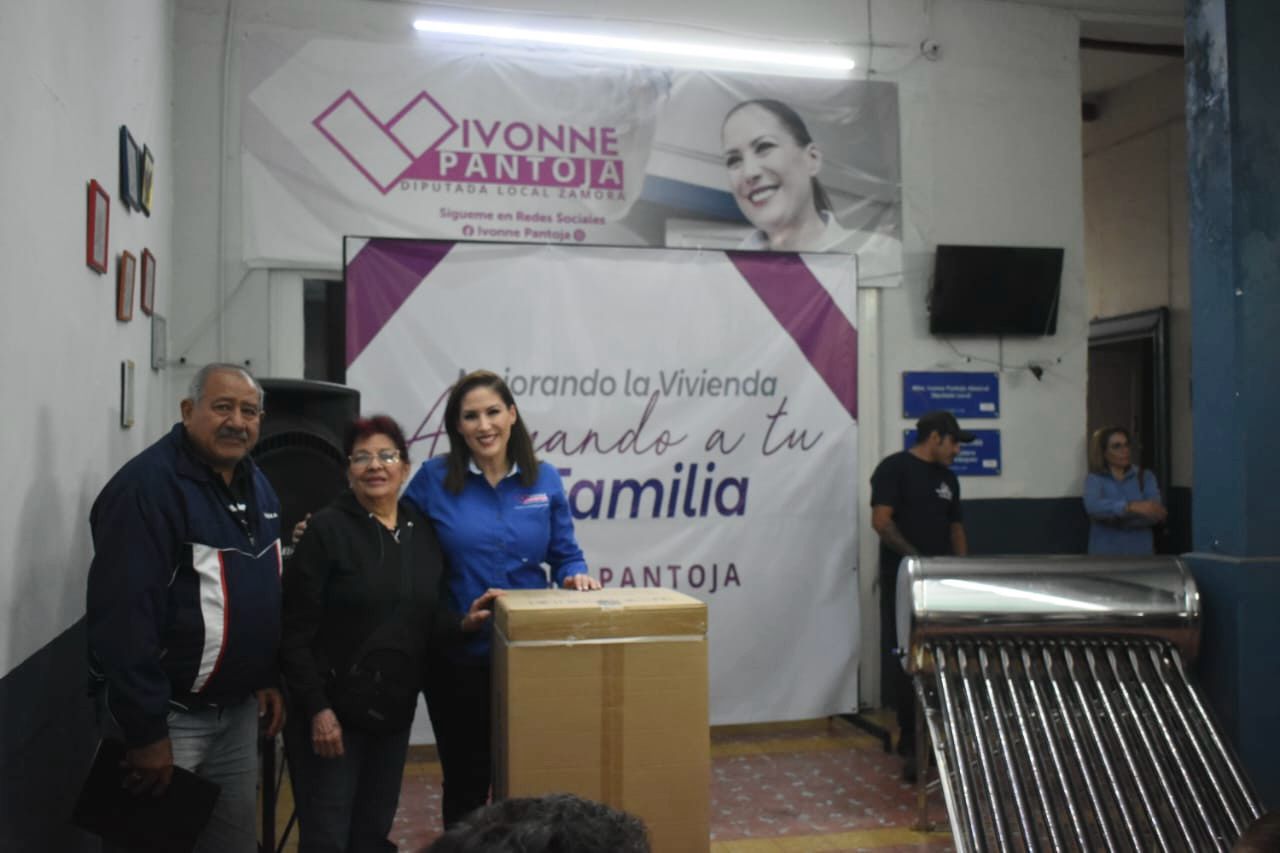 Entrega Diputada Ivonne Pantoja calentadores solares a bajo costo a 70 familias zamoranas