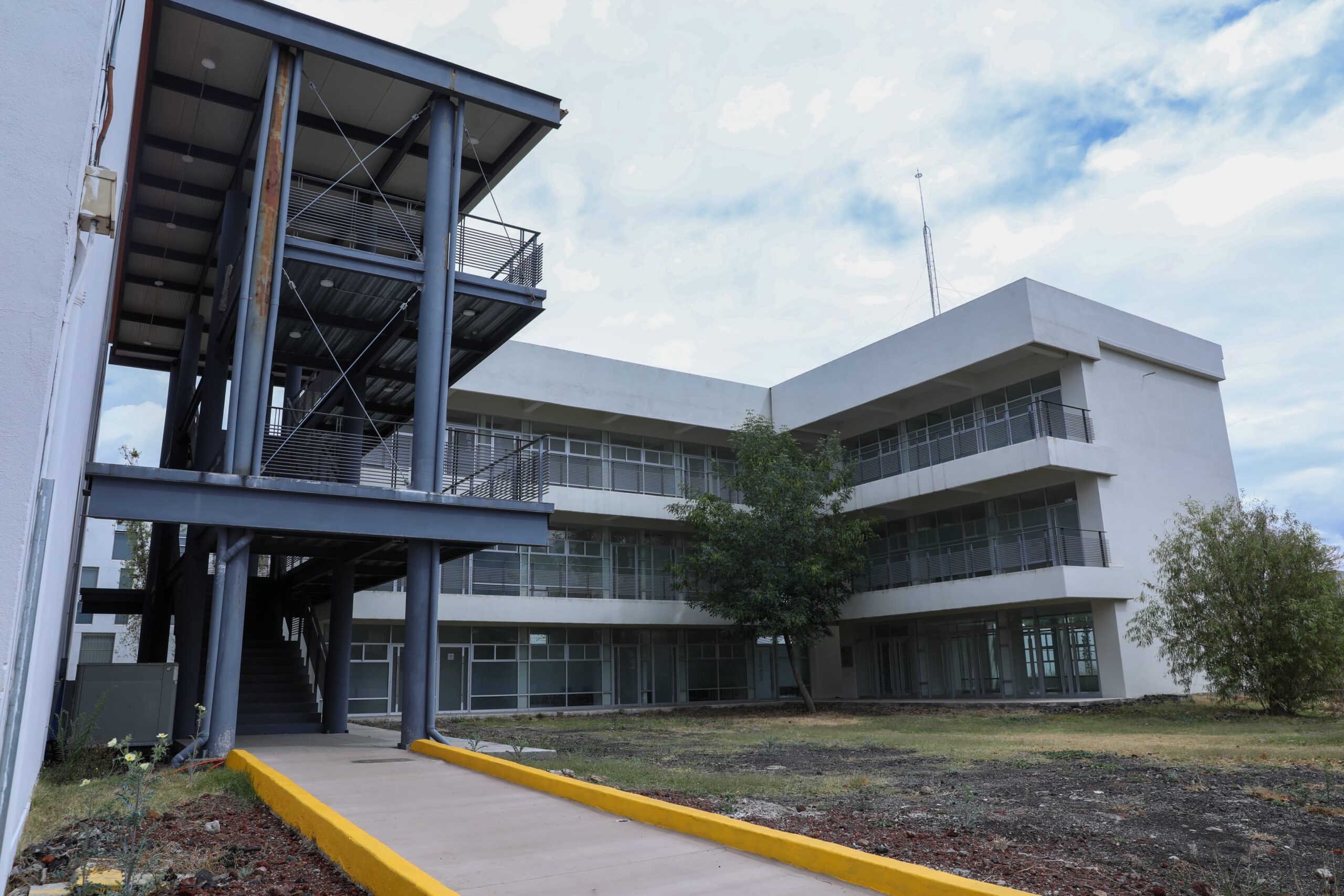 Ampliación del edificio de Posgrado de Contaduría y Ciencias Administrativas de la UMSNH