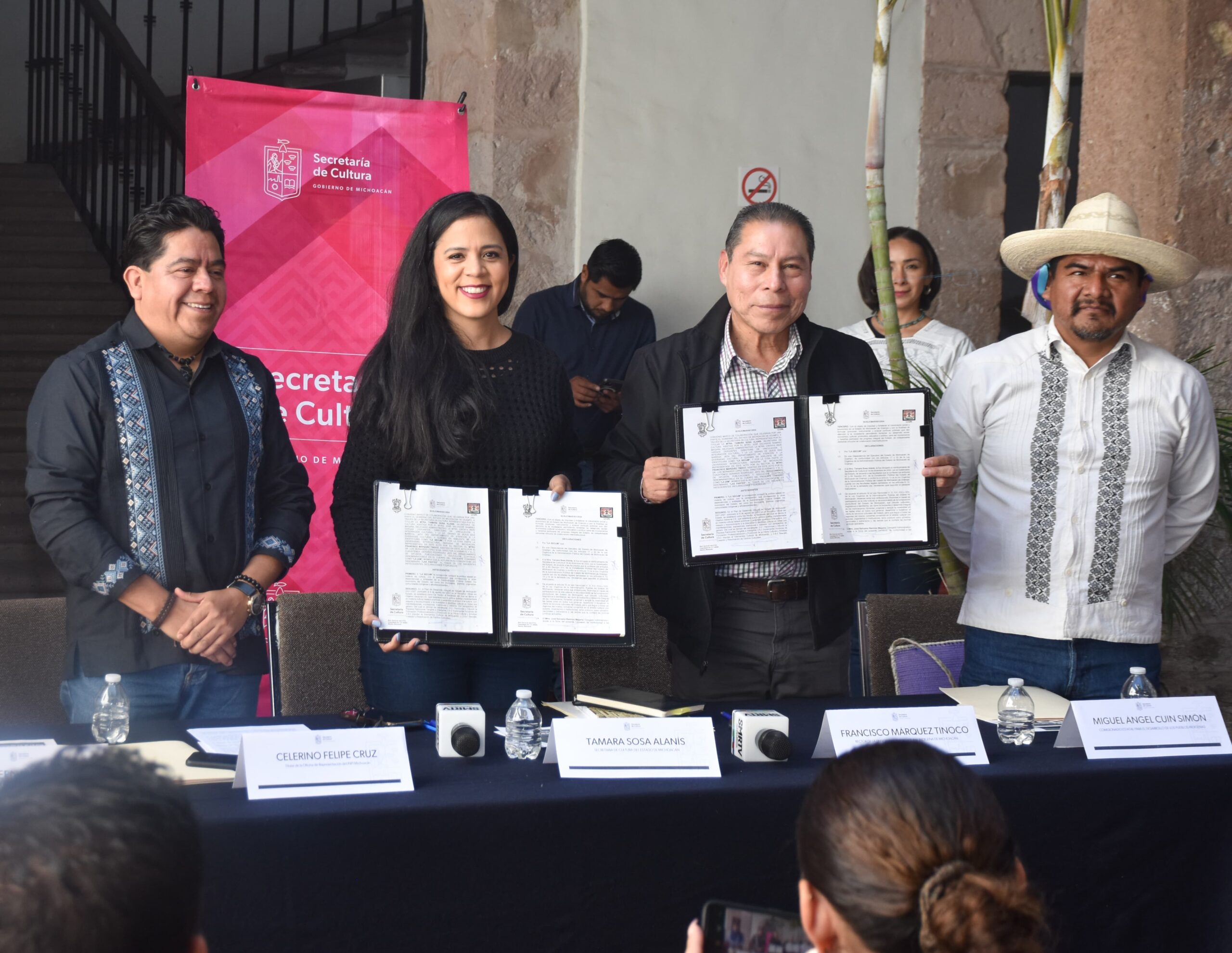 Trabajo para el fortalecimiento de la lengua materna en Michoacán Trabajo para el fortalecimiento de la lengua materna en Michoacán