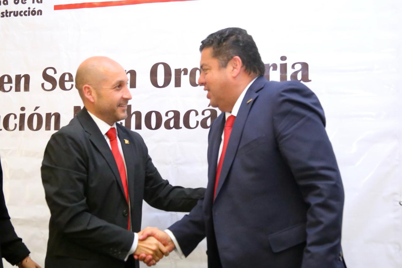 Asume Alejandro Vargas Acosta presidencia de CMIC Michoacán