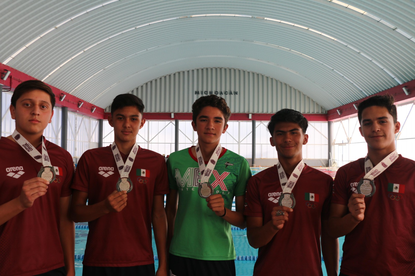 Jóvenes michoacanos en el Mundial de Polo Acuático