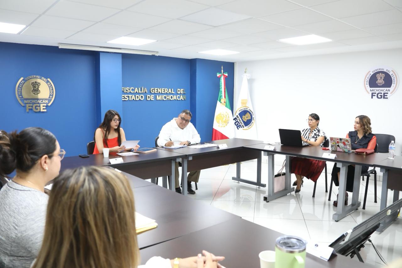FGE y SEIMUJER unen esfuerzos para fortalecer acciones que garanticen el acceso a la justicia y brindar acompañamiento a mujeres víctimas de violencia FGE y SEIMUJER unen esfuerzos para fortalecer acciones que garanticen el acceso a la justicia y brindar acompañamiento a mujeres víctimas de violencia