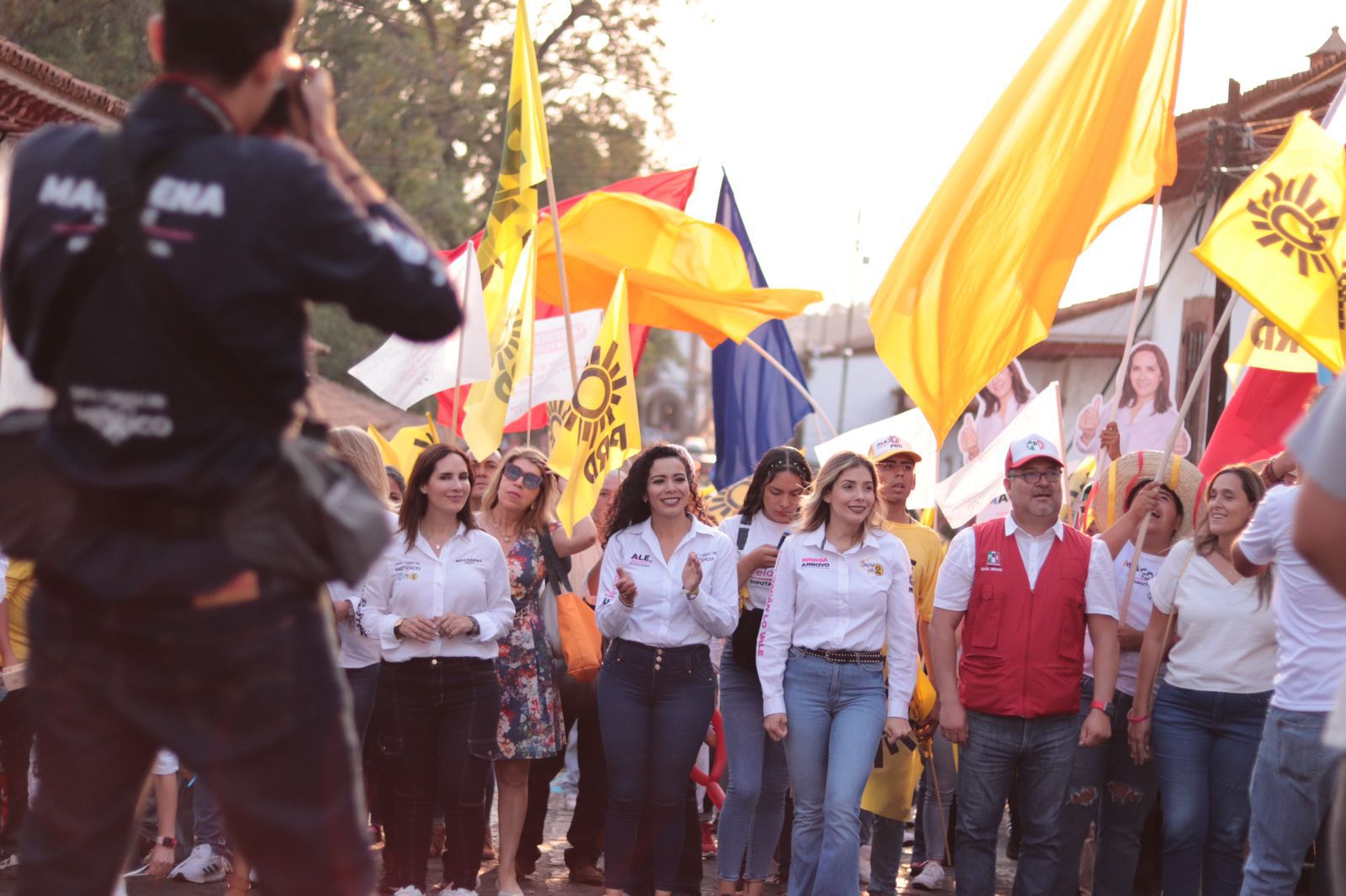 No hay tercera vía en esta elección; convoca PRD a ciudadanía a sumarse a la coalición Fuerza y Corazón por México