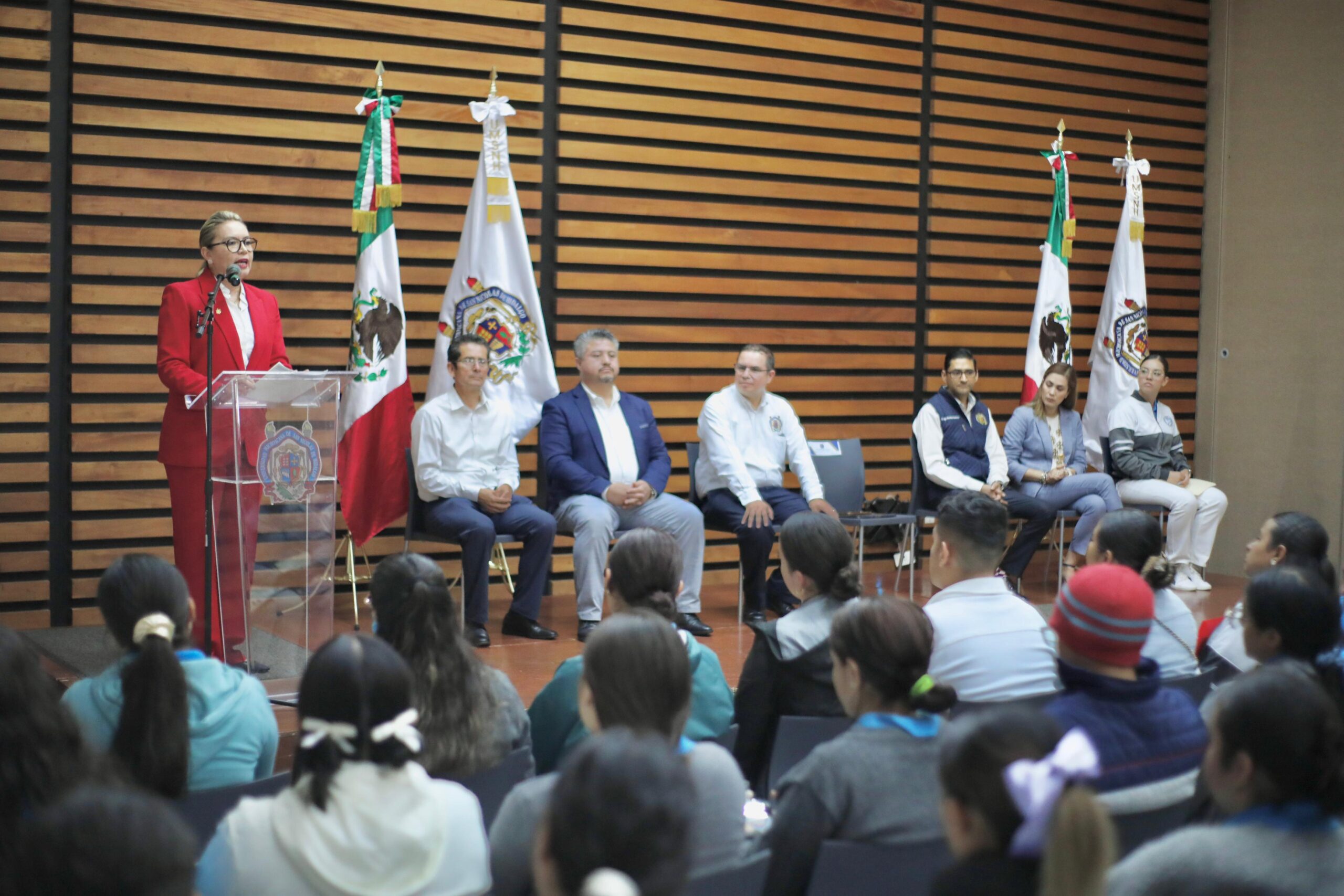 Con justicia y sin palancas asignación de campos clínicos a estudiantes del área de la Salud: Rectora