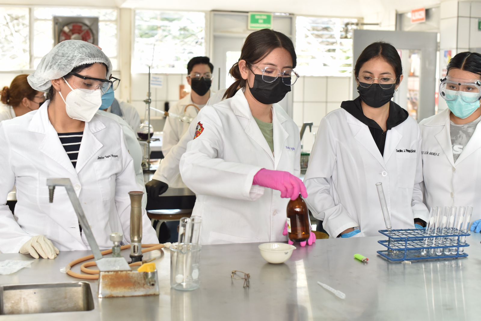 UMSNH prepara a aspirantes a ingresar a carreras del área de la Salud UMSNH prepara a aspirantes a ingresar a carreras del área de la Salud