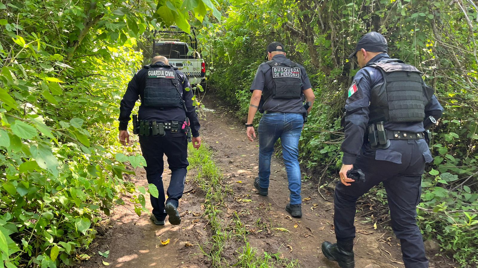 Por aire y tierra, Gobierno de Michoacán continúa búsqueda de policías comunales de La Cantera