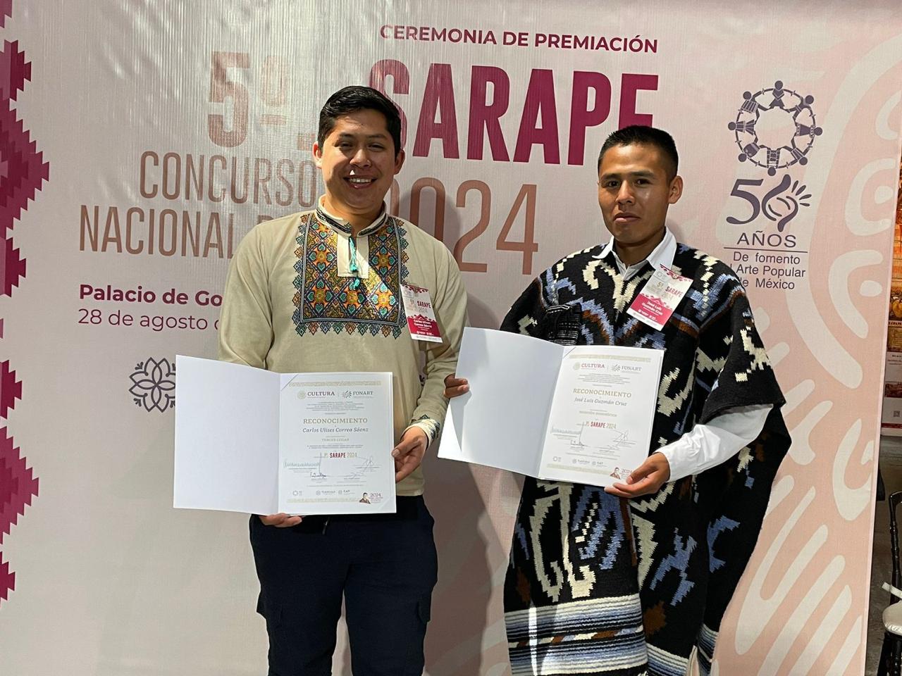 Artesanos michoacanos ganan tercer lugar y mención en Concurso Nacional del Sarape