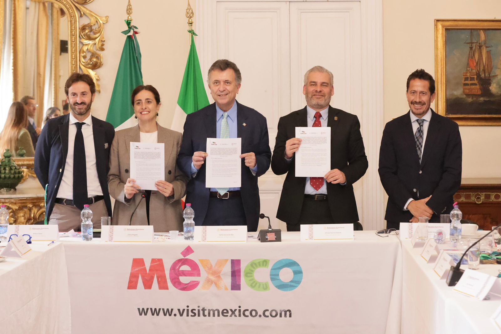 Bedolla y CaMexItal firman convenio para la atracción de empresas italianas en Michoacán