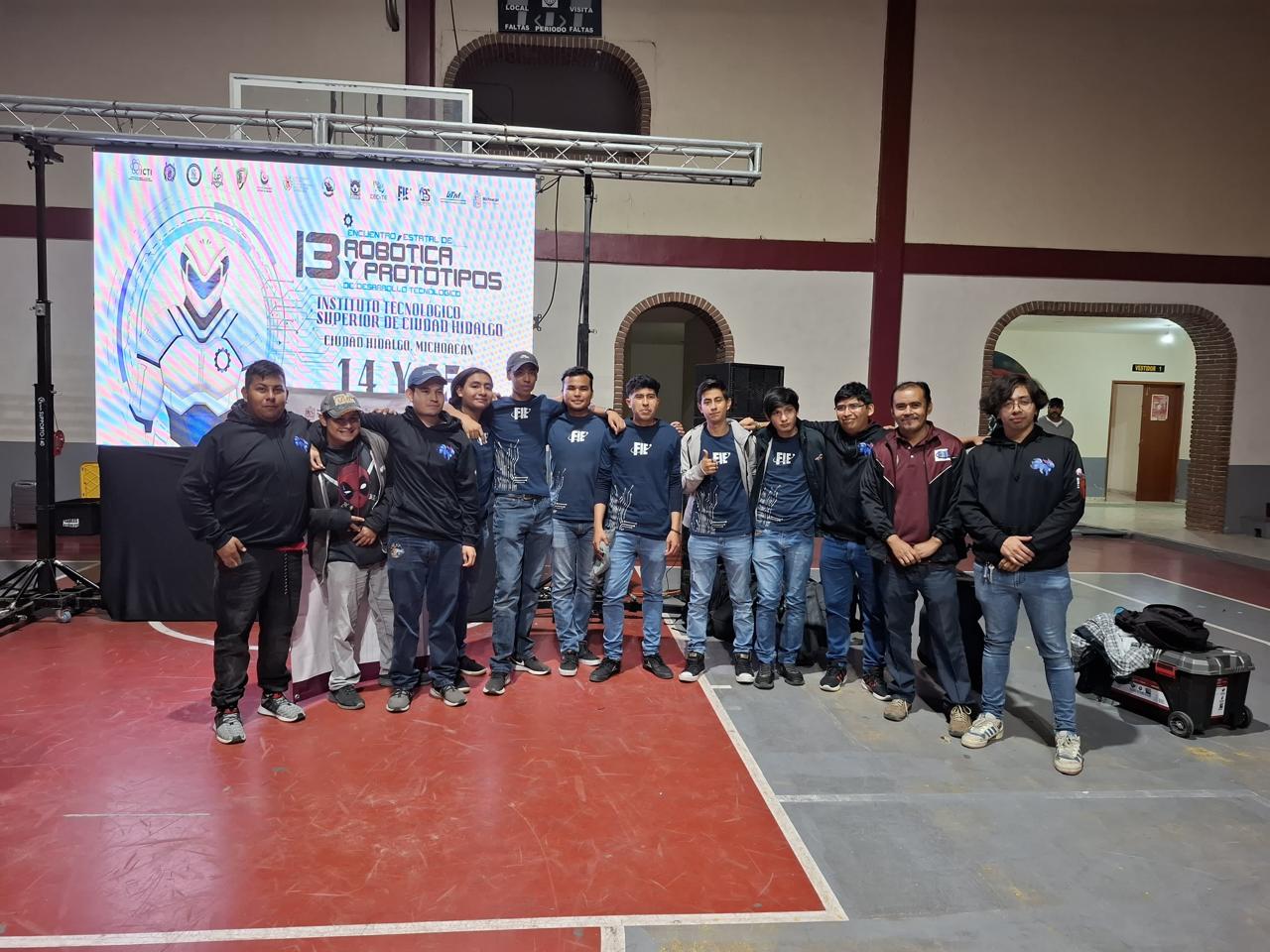 Estudiantes de la UMSNH destacan por su participación en el 13° Encuentro Estatal de Robótica y Prototipos de Desarrollo