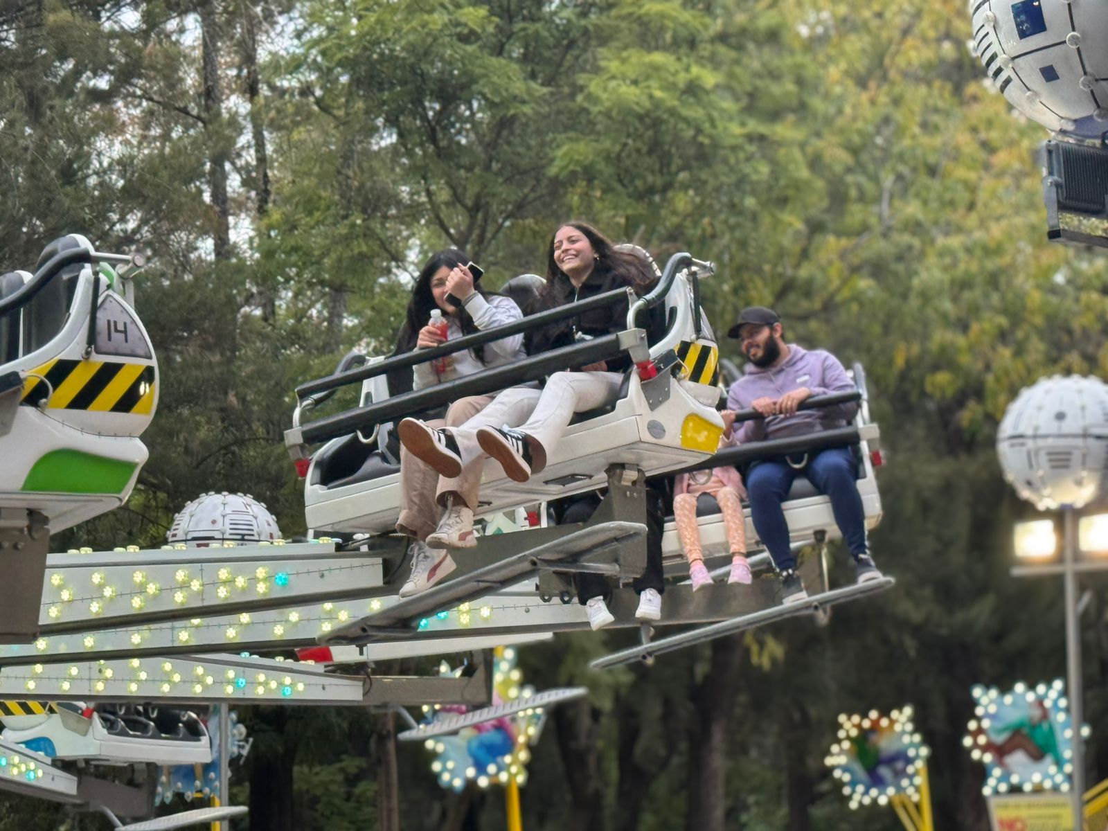 Villa Navideña se despide con juegos mecánicos al 2 por 1 por día de Reyes