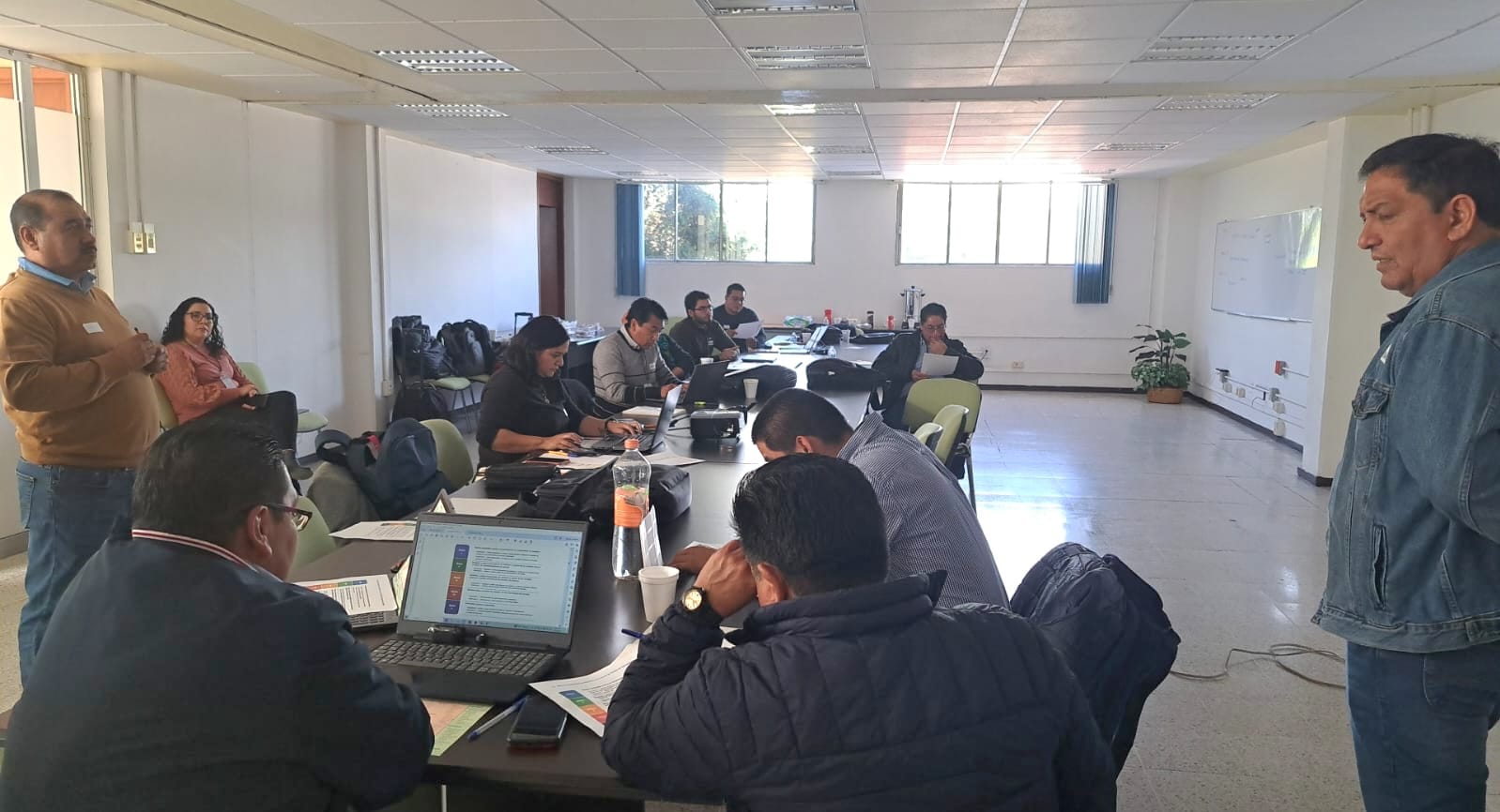 Actualiza Cecytem planes de estudio de 6 carreras técnicas