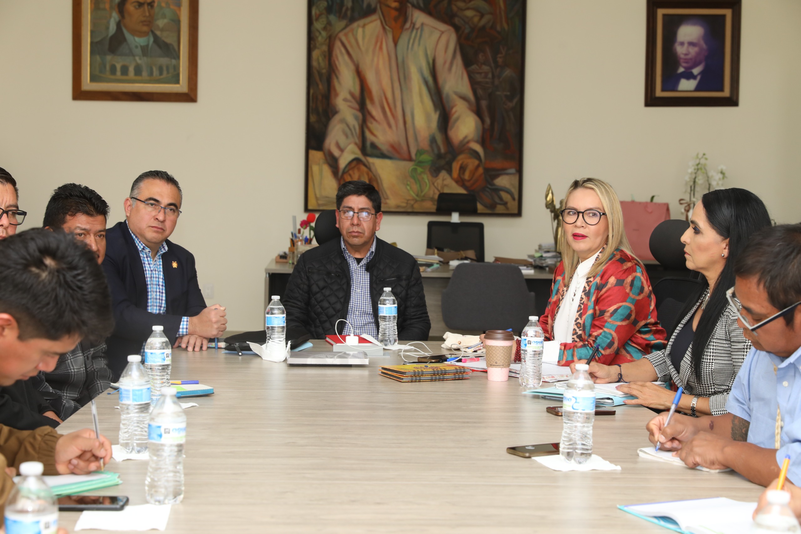 Yarabí Ávila se reúne con integrantes de Concejo Mayor de Gobierno de Cherán; acuerdan colaboración