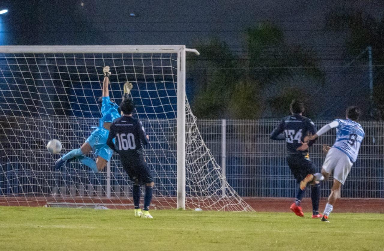 Zorros y Furia Azul protagonizan reñido empate