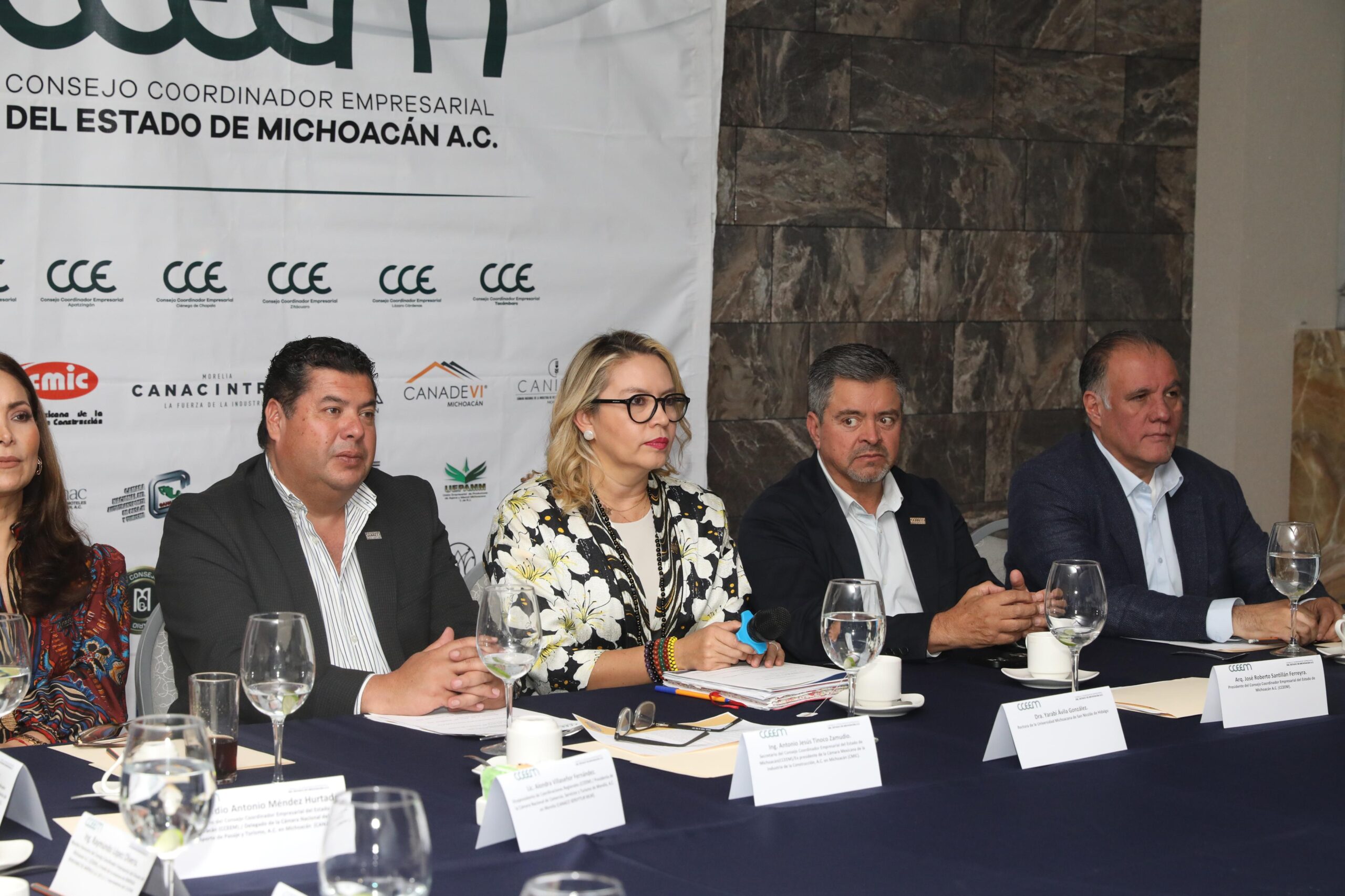 Administración de Yarabí Ávila pasa a la historia con reformas importantes en la UMSNH: CCEEM 