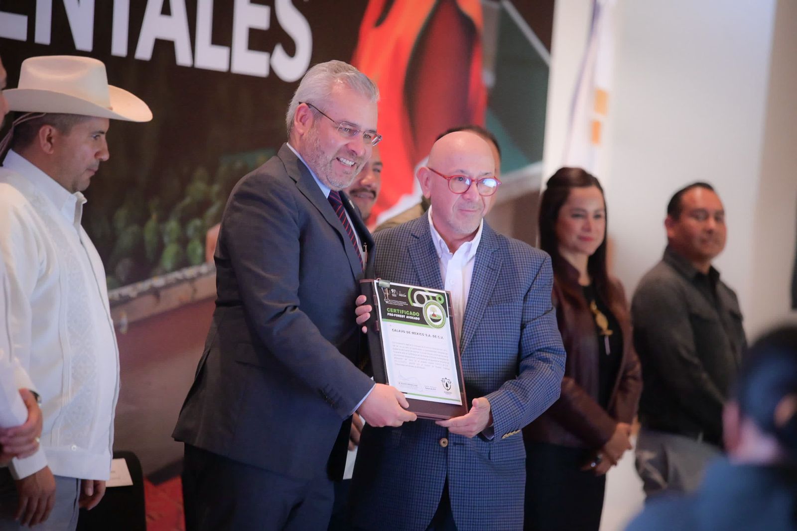 ARB entrega certificados ProForest Avocado a empacadoras de aguacate