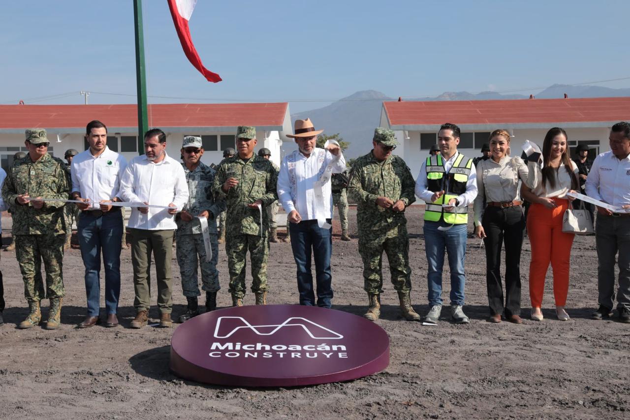 ARB inaugura cuartel militar en el tianguis limonero de Apatzingán