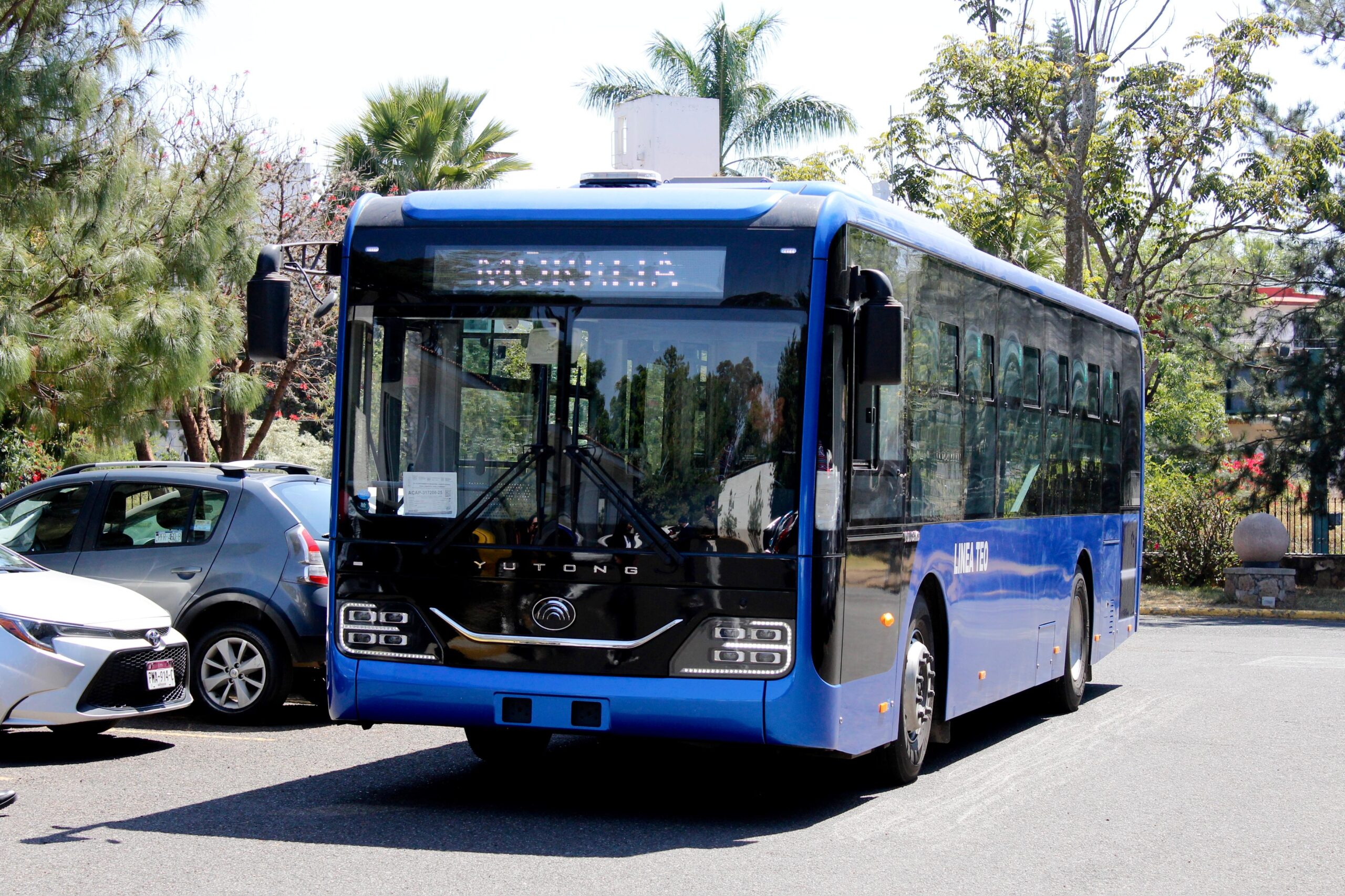 Con tarjeta de prepago, transporte público se moderniza en Uruapan: ARB