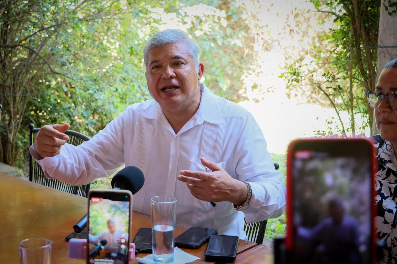 Juan Antonio Magaña de la Mora propone un nuevo modelo de convivencia basado en la cultura de La Paz Juan Antonio Magaña de la Mora propone un nuevo modelo de convivencia basado en la cultura de La Paz