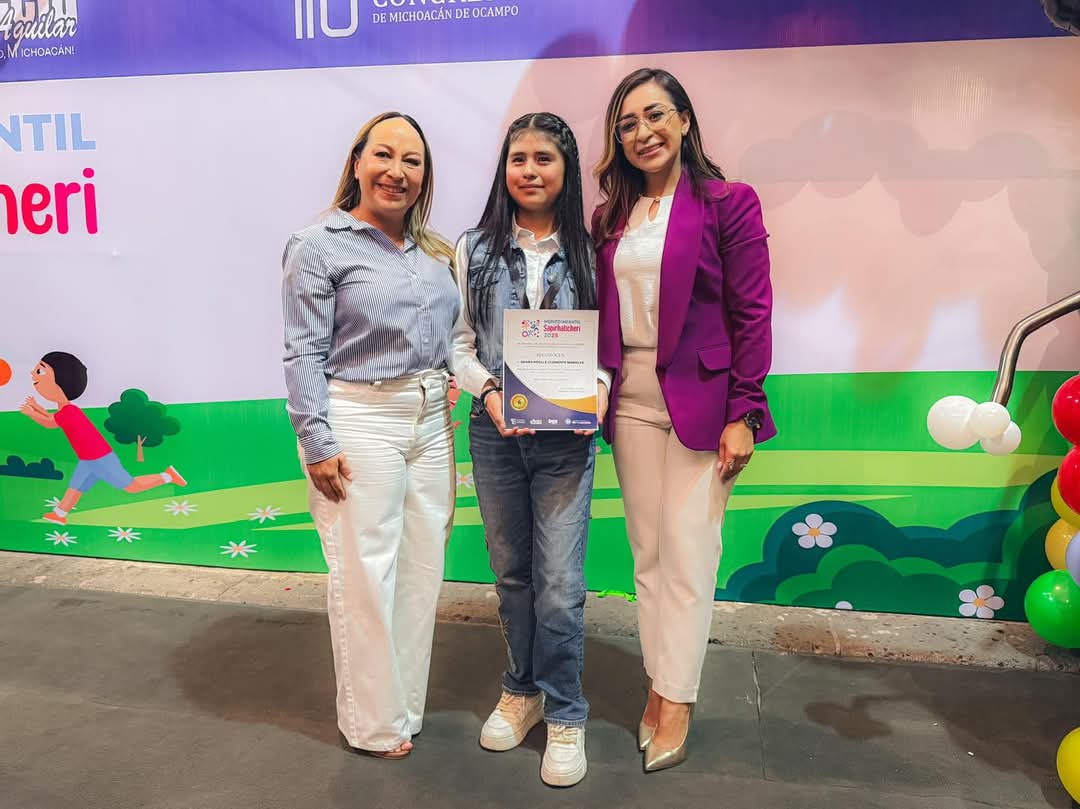 Reconoce Grecia Aguilar participación de niñas y niños en la entrega del Mérito Infantil Sapirhaticheri 2025 Reconoce Grecia Aguilar participación de niñas y niños en la entrega del Mérito Infantil Sapirhaticheri 2025