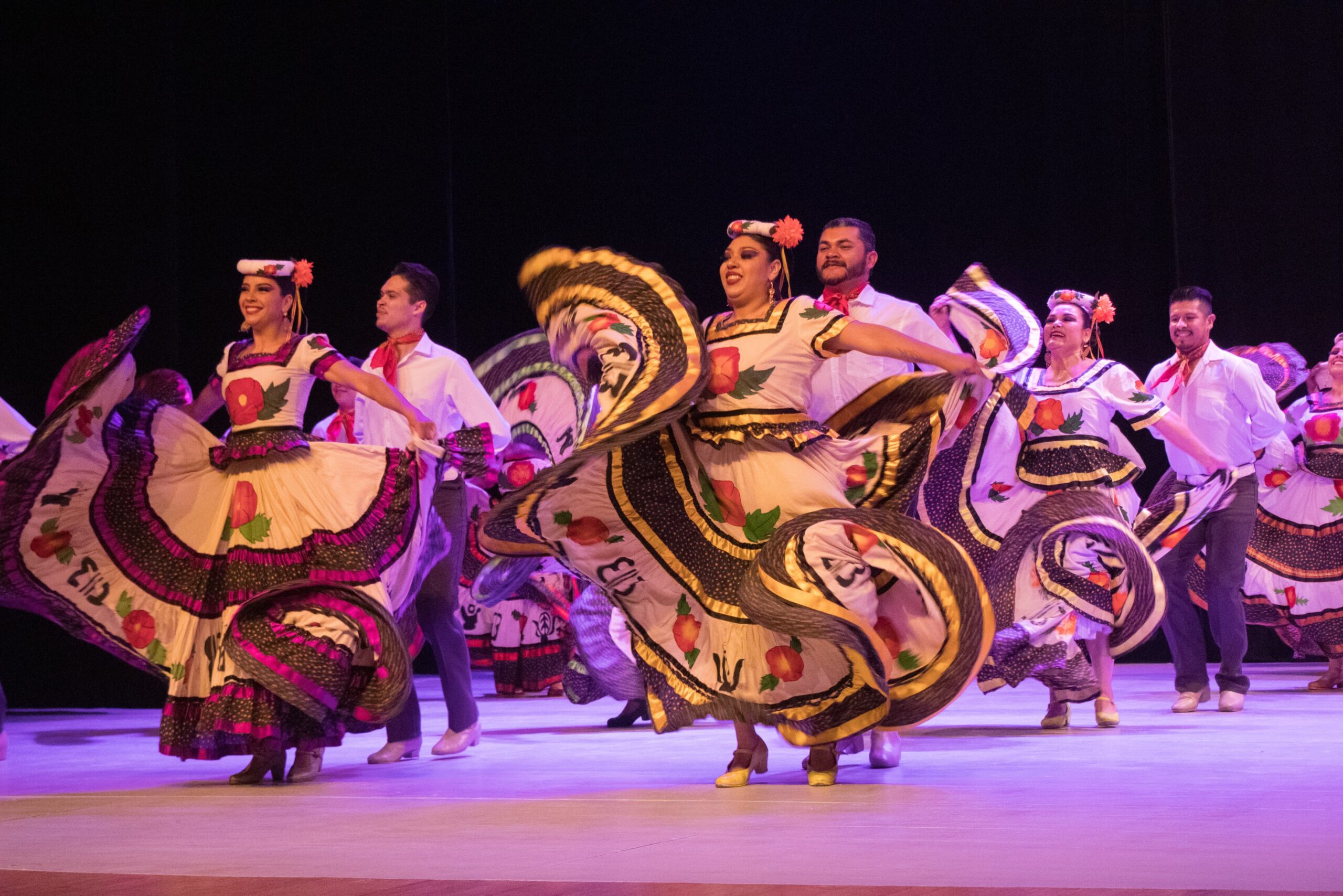 La danza profesional se celebra con fuerza en el Festival Michoacán de Origen La danza profesional se celebra con fuerza en el Festival Michoacán de Origen