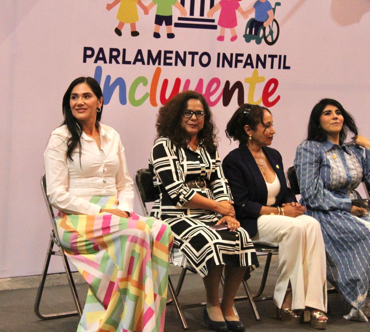 Diputados, obligados a legislar a favor de los niños y niñas: Diana Espinoza