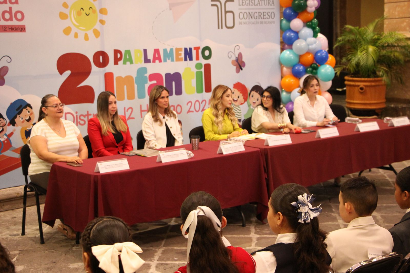 El Congreso fue la sede del Segundo Parlamento Infantil del Distrito 12 de Hidalgo El Congreso fue la sede del Segundo Parlamento Infantil del Distrito 12 de Hidalgo