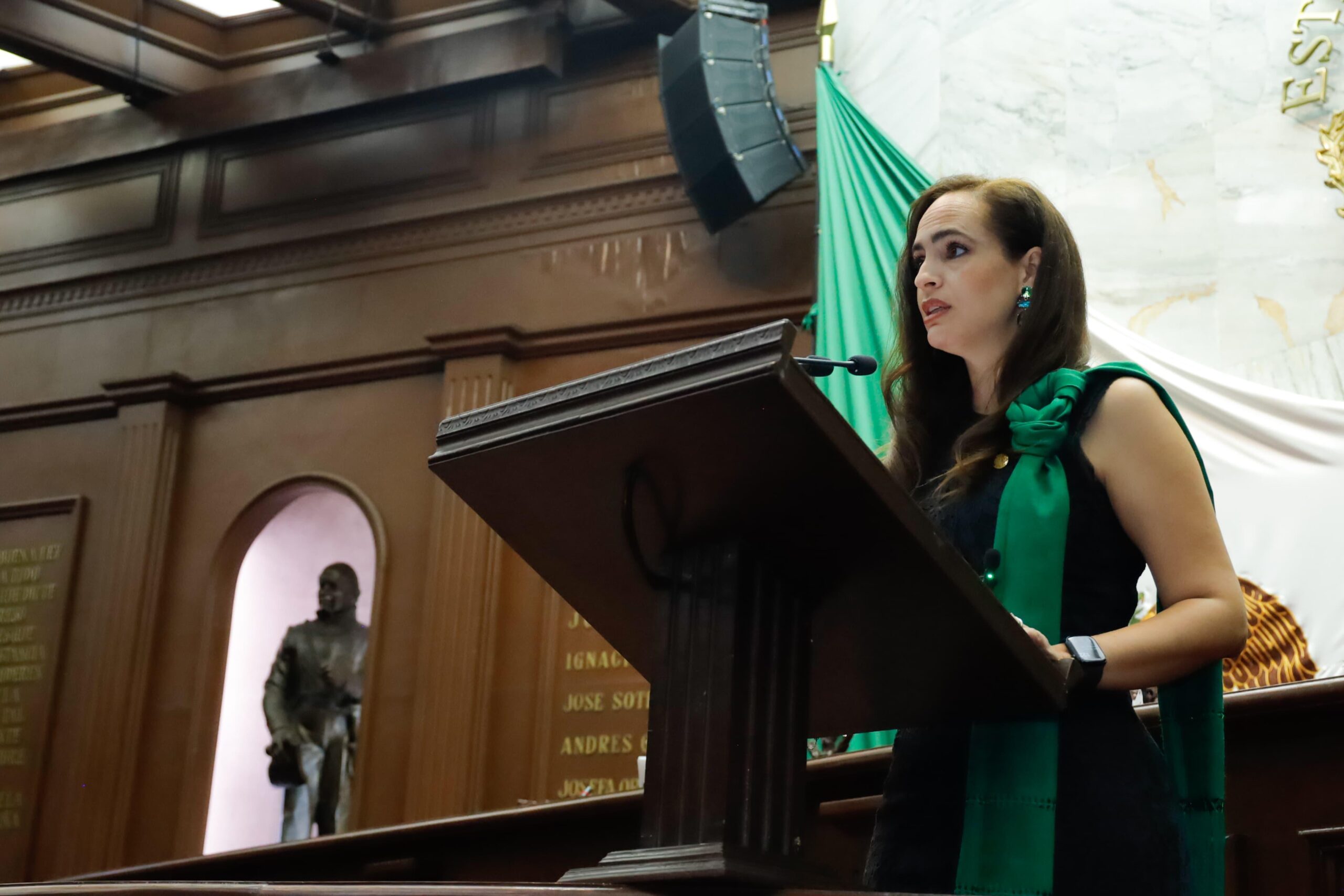 Presenta Sandra Arreola iniciativa para endurecer penas por delitos sexuales contra menores en Michoacán Presenta Sandra Arreola iniciativa para endurecer penas por delitos sexuales contra menores en Michoacán