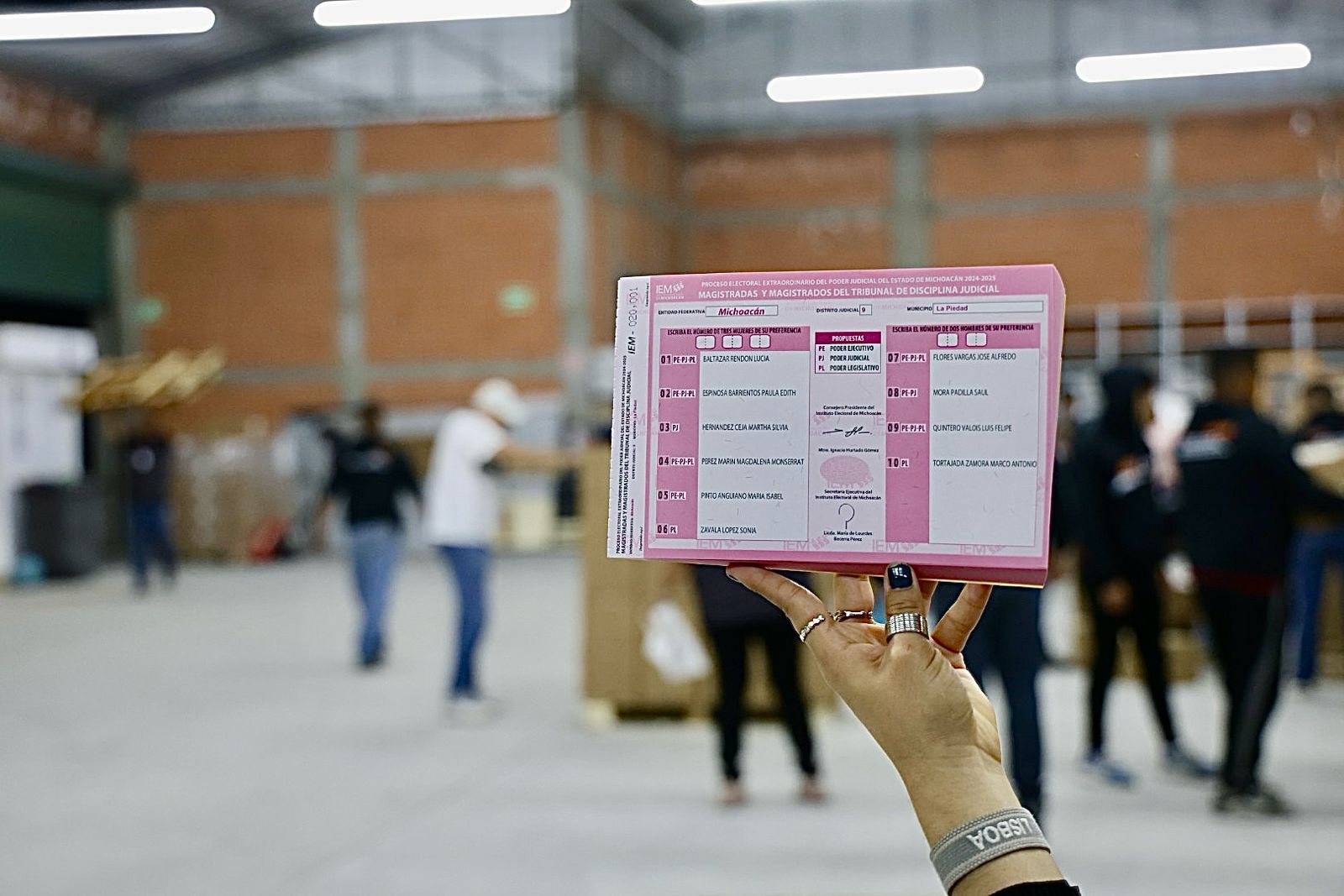 Arriban boletas electorales que se utilizarán el próximo 1 de junio en Michoacán Arriban boletas electorales que se utilizarán el próximo 1 de junio en Michoacán