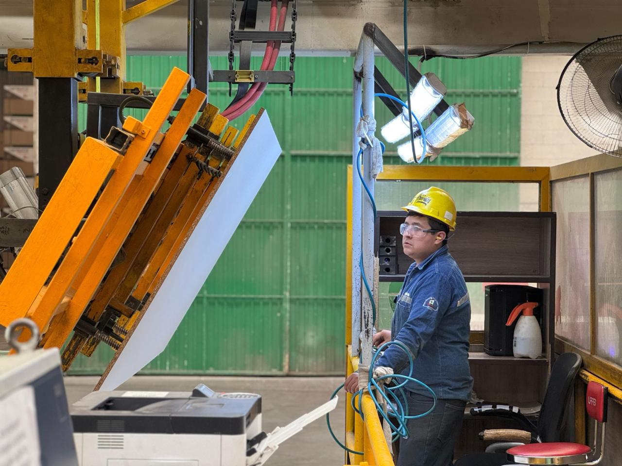 Inversiones extranjeras generan 7 mil empleos formales en Michoacán: Sedeco Inversiones extranjeras generan 7 mil empleos formales en Michoacán: Sedeco