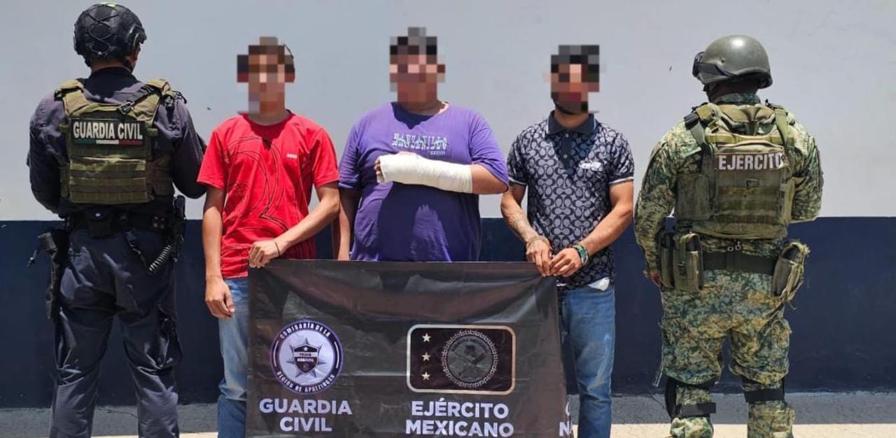 Operativos en Buenavista dejan 3 detenidos y 30 explosivos asegurados: SSP Operativos en Buenavista dejan 3 detenidos y 30 explosivos asegurados: SSP