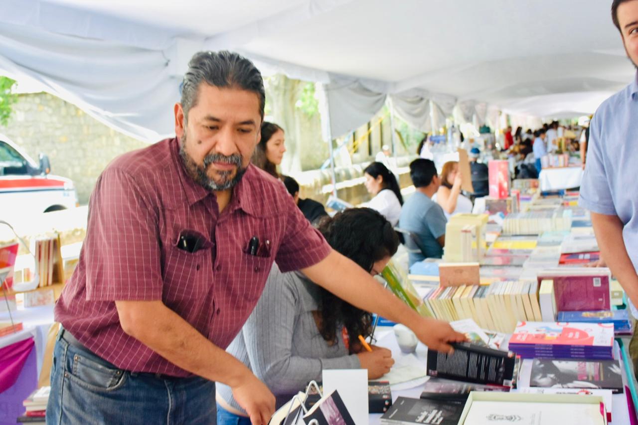 Cuarta República presenta 19 títulos en el cierre de la Fiesta del Libro y la Rosa: SEE Cuarta República presenta 19 títulos en el cierre de la Fiesta del Libro y la Rosa: SEE