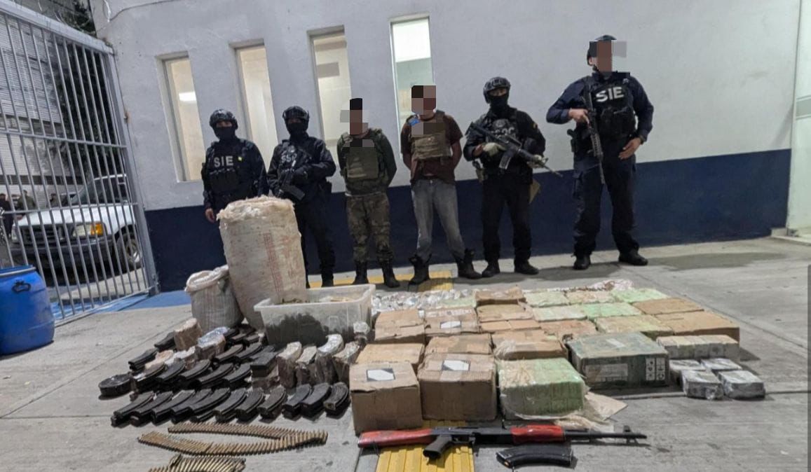 Detenidos dos integrantes de célula delictiva, en operativo en la frontera con Jalisco: SSP Detenidos dos integrantes de célula delictiva, en operativo en la frontera con Jalisco: SSP