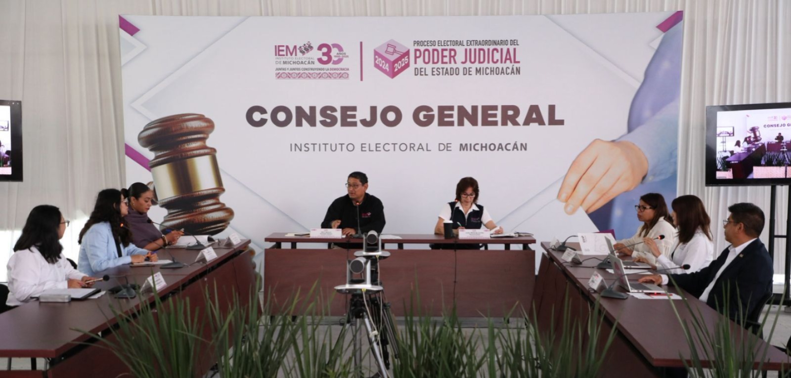 Instala IEM sesión especial de la jornada electoral judicial Instala IEM sesión especial de la jornada electoral judicial