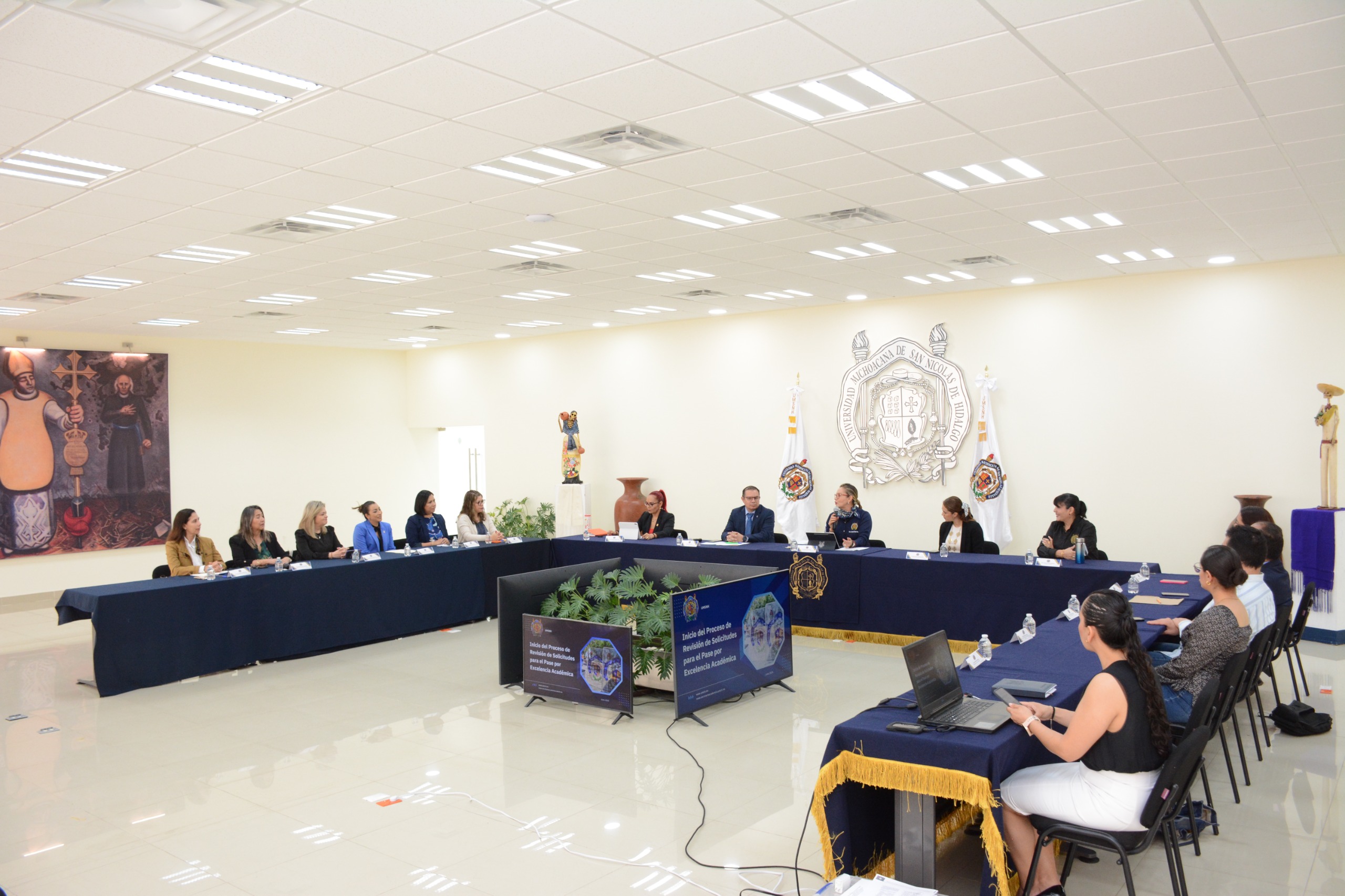 Histórico reconocimiento al esfuerzo y dedicación de estudiantes de la UMSNH con aplicación de Pase por Excelencia Académica Histórico reconocimiento al esfuerzo y dedicación de estudiantes de la UMSNH con aplicación de Pase por Excelencia Académica