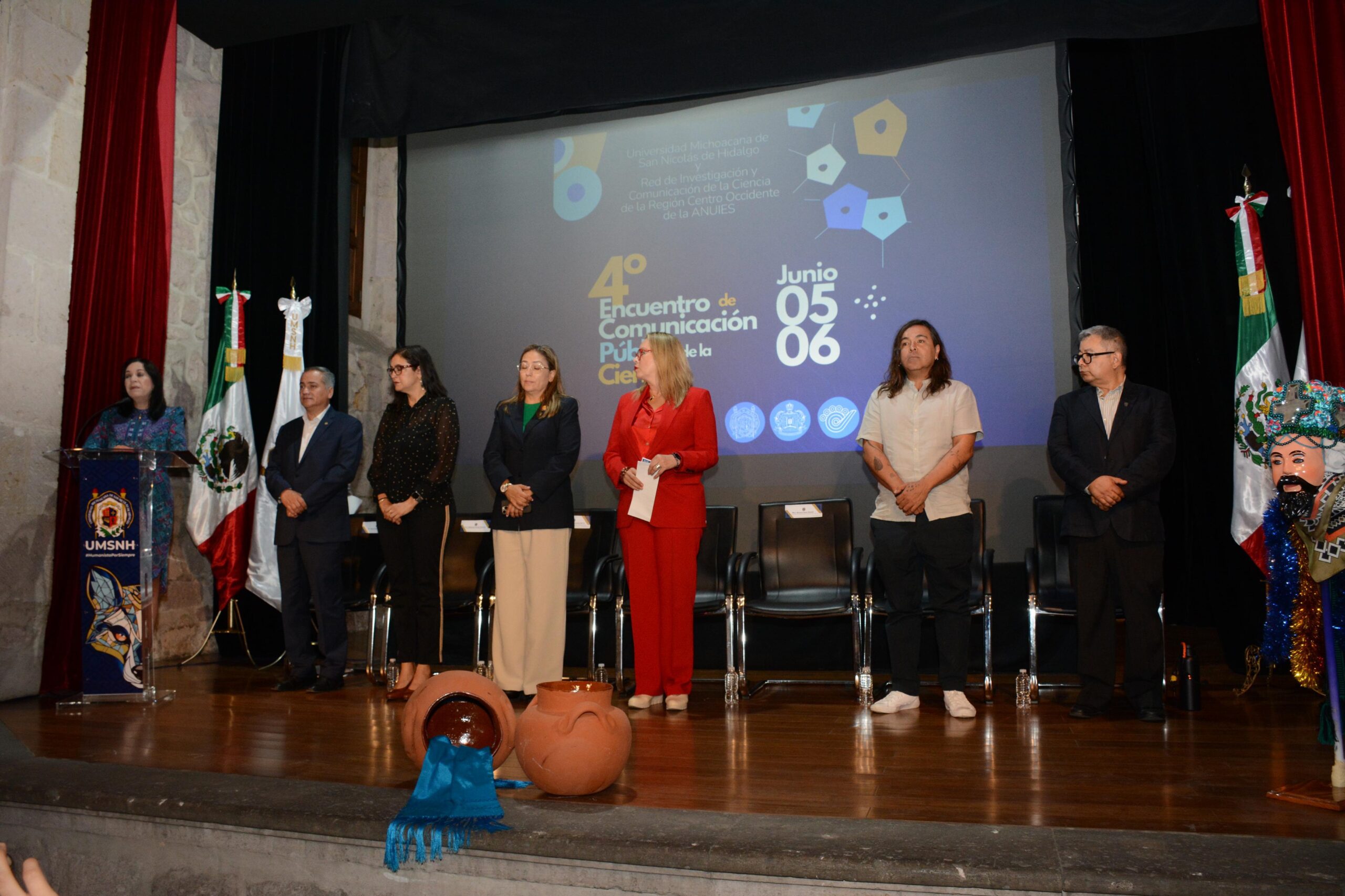 Tender puentes entre la ciencia y la sociedad, apuntalan universidades de la región Centro Occidente de la ANUIES Tender puentes entre la ciencia y la sociedad, apuntalan universidades de la región Centro Occidente de la ANUIES