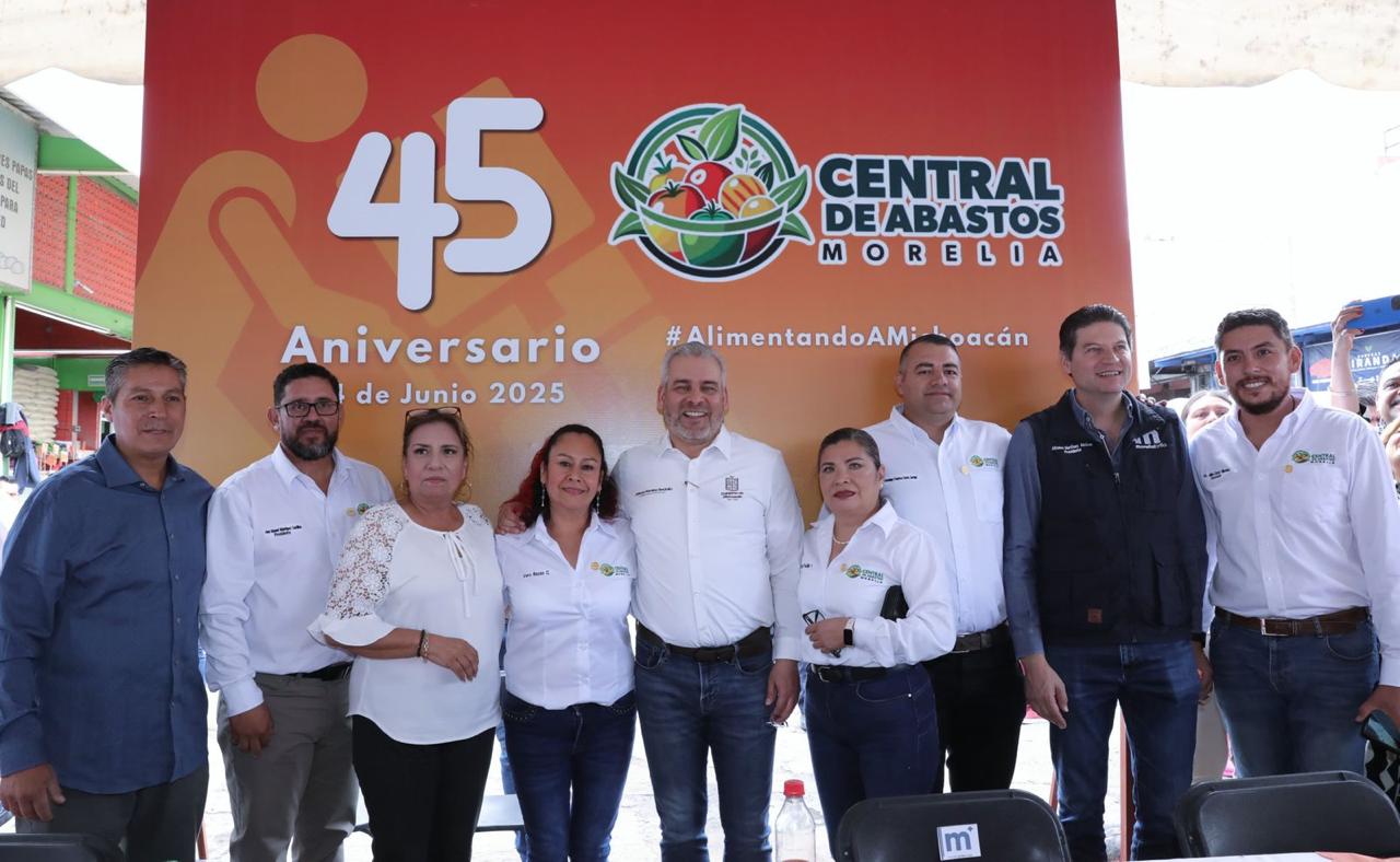 Reconoce ARB al mercado de Abastos por 45 años de ser un centro económico para Morelia Reconoce ARB al mercado de Abastos por 45 años de ser un centro económico para Morelia