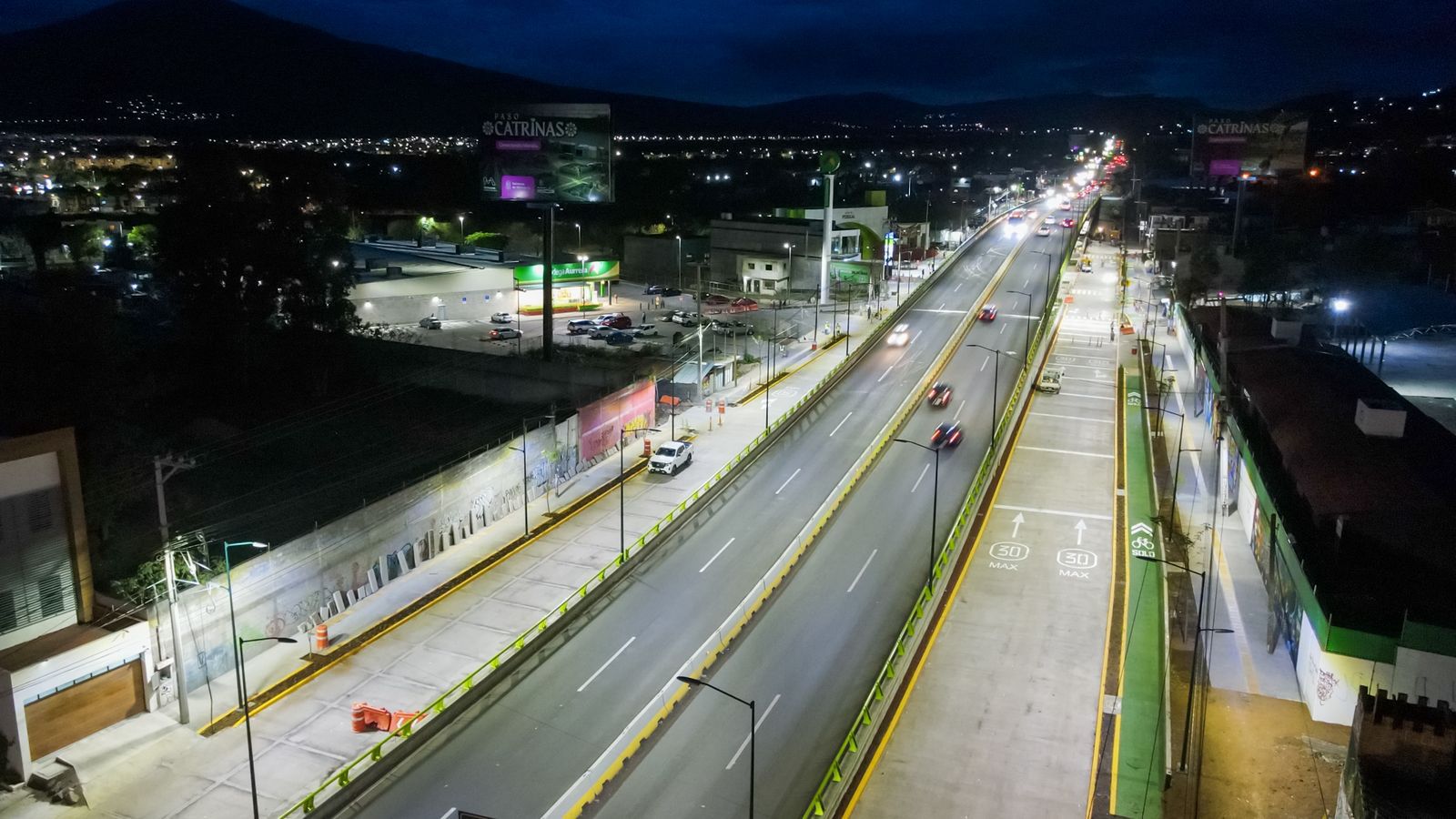 Paso Catrinas, un lugar iluminado y seguro para todos: SCOP Paso Catrinas, un lugar iluminado y seguro para todos: SCOP