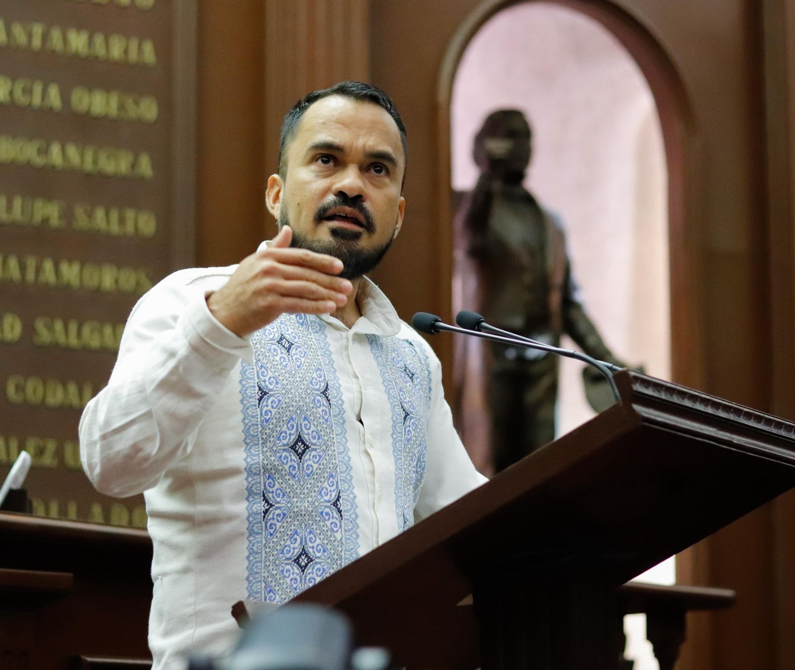 Con respaldo del Colegio de Economistas, Hugo Rangel propone reforma a la Ley Orgánica Municipal