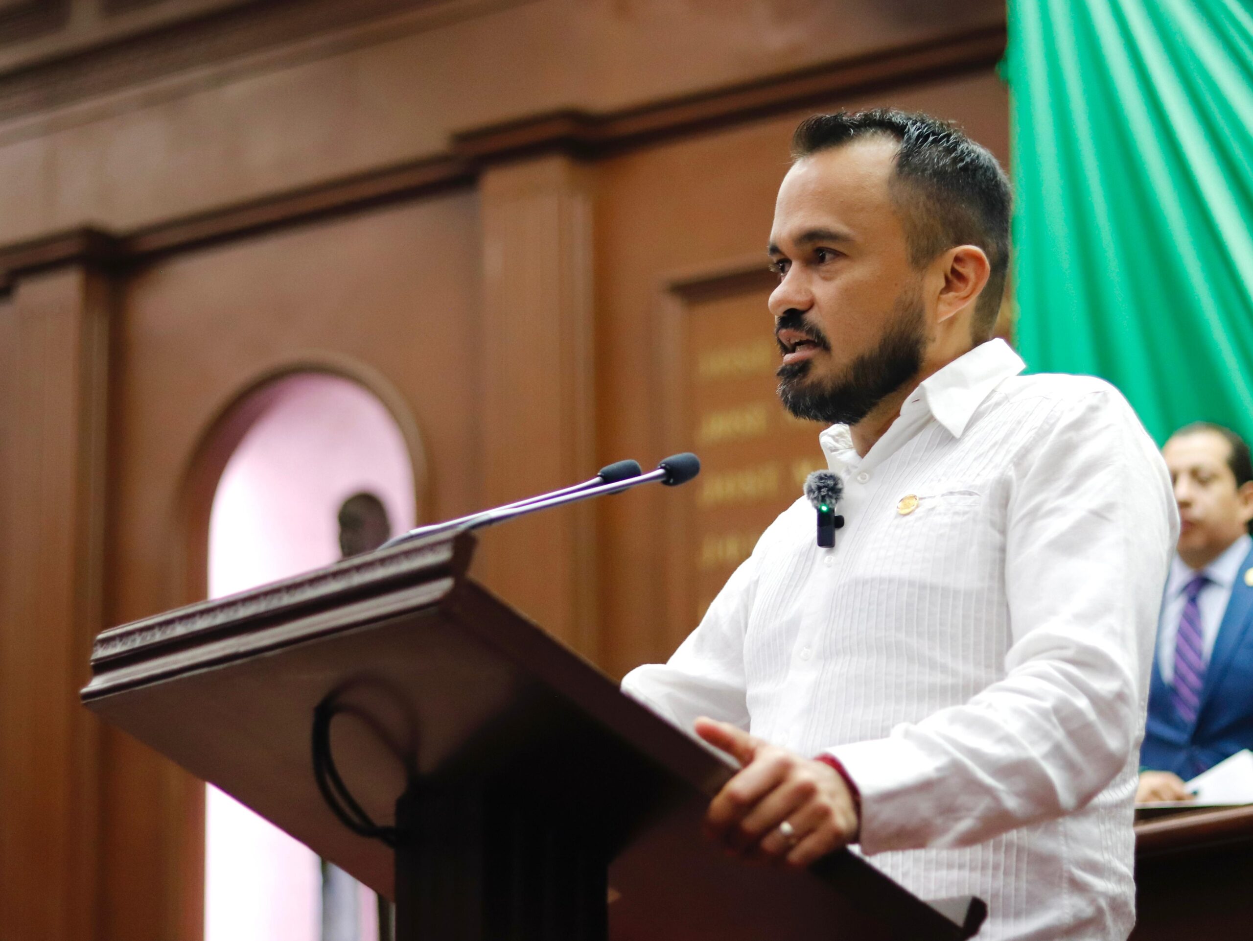Congreso aprueba propuesta de Hugo Rangel para frenar corrupción en grúas y corralones Congreso aprueba propuesta de Hugo Rangel para frenar corrupción en grúas y corralones