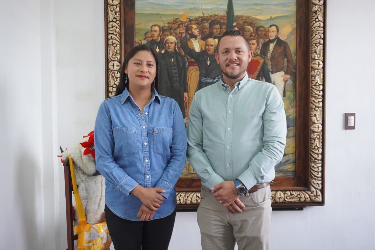 Celeste Ascencio estrecha lazos con el alcalde de Jiquilpan para impulsar desarrollo regional Celeste Ascencio estrecha lazos con el alcalde de Jiquilpan para impulsar desarrollo regional