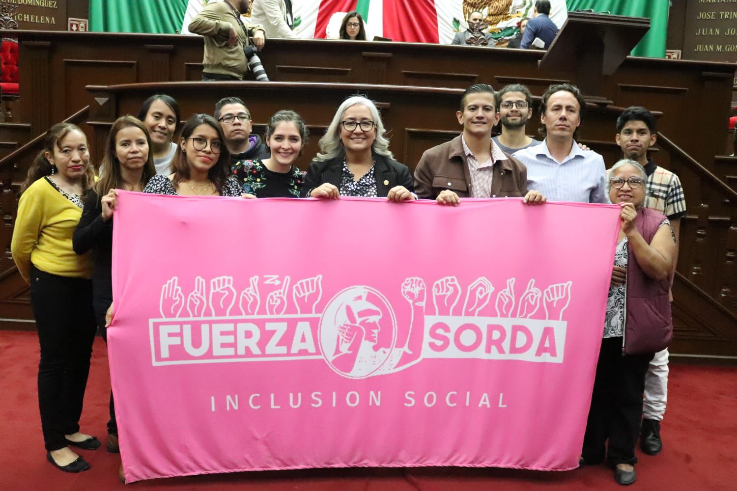 Tras aprobación de reforma propuesta, Emma Rivera celebra el reconocimiento constitucional de la Lengua de Señas Tras aprobación de reforma propuesta, Emma Rivera celebra el reconocimiento constitucional de la Lengua de Señas