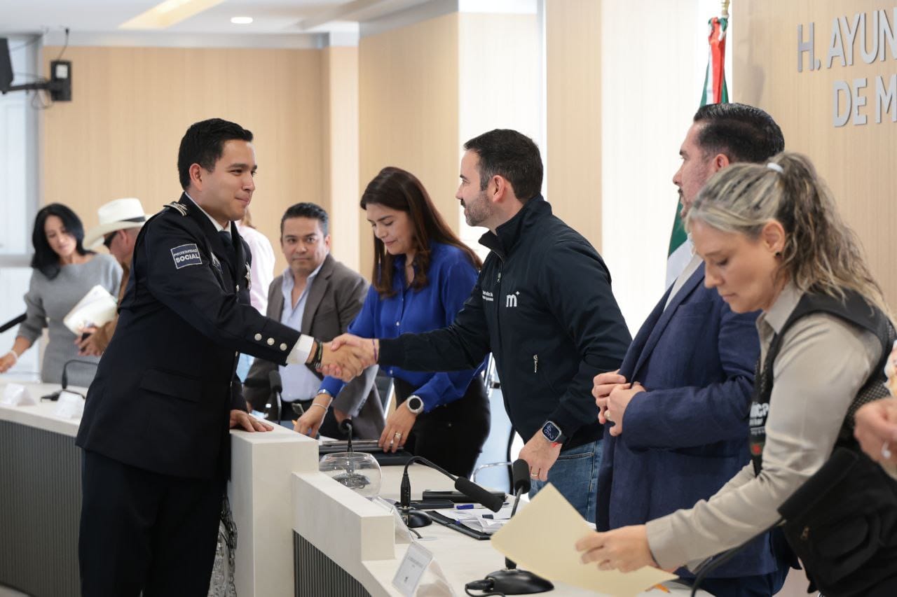 Reelige Cabildo de Morelia a José Pablo Alarcón como Comisario de la Policía Municipal Reelige Cabildo de Morelia a José Pablo Alarcón como Comisario de la Policía Municipal